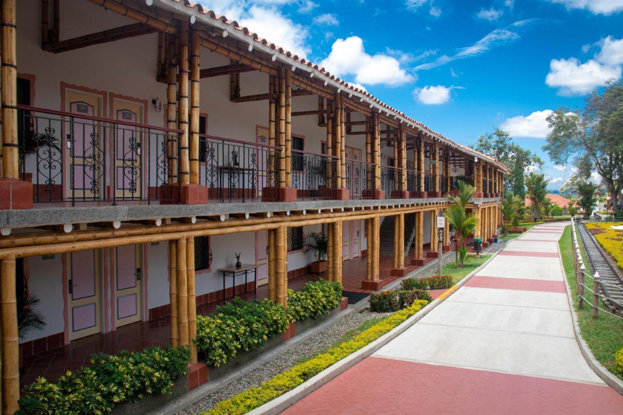 Hotel Campestre Las Camelias Pueblo Tapao Εξωτερικό φωτογραφία